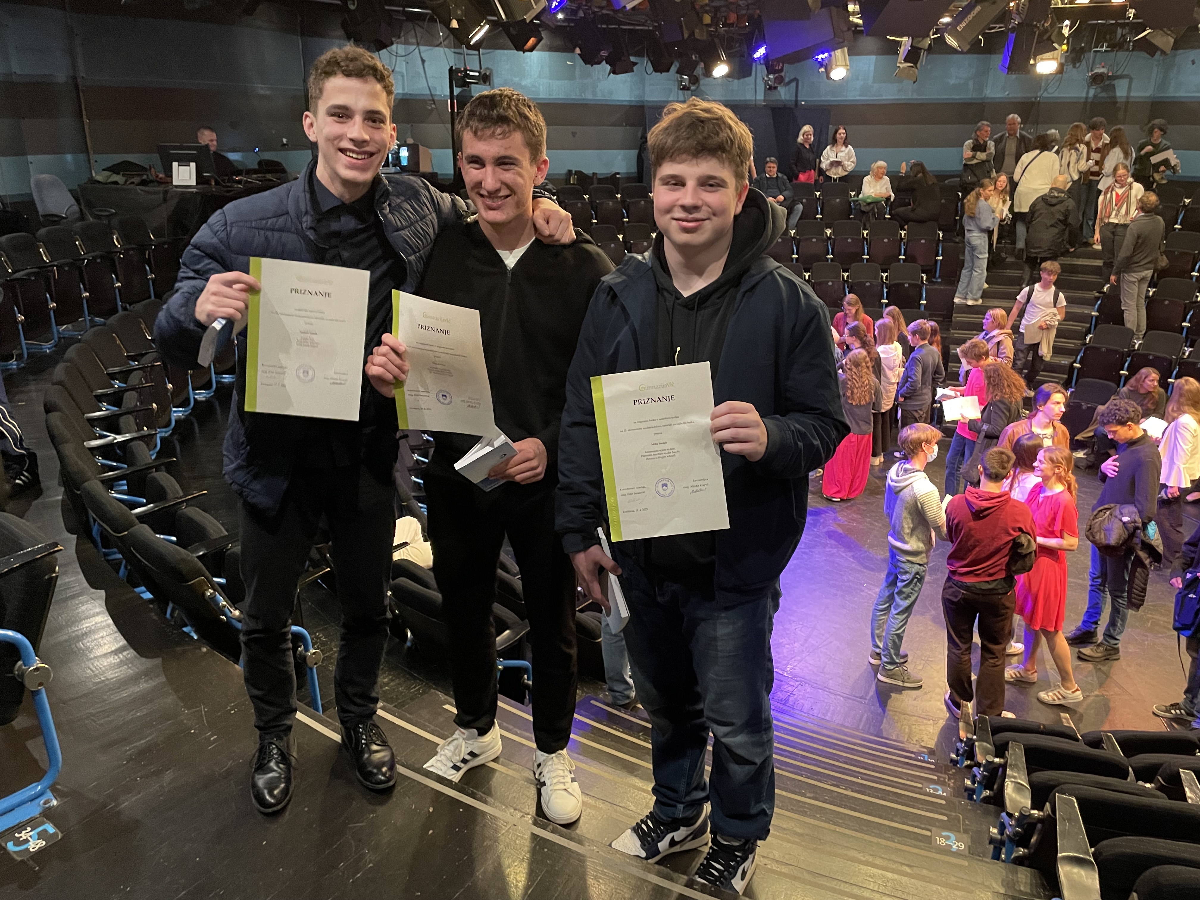 Nagrade za najboljši SREDNJEŠOLSKI HAIKU