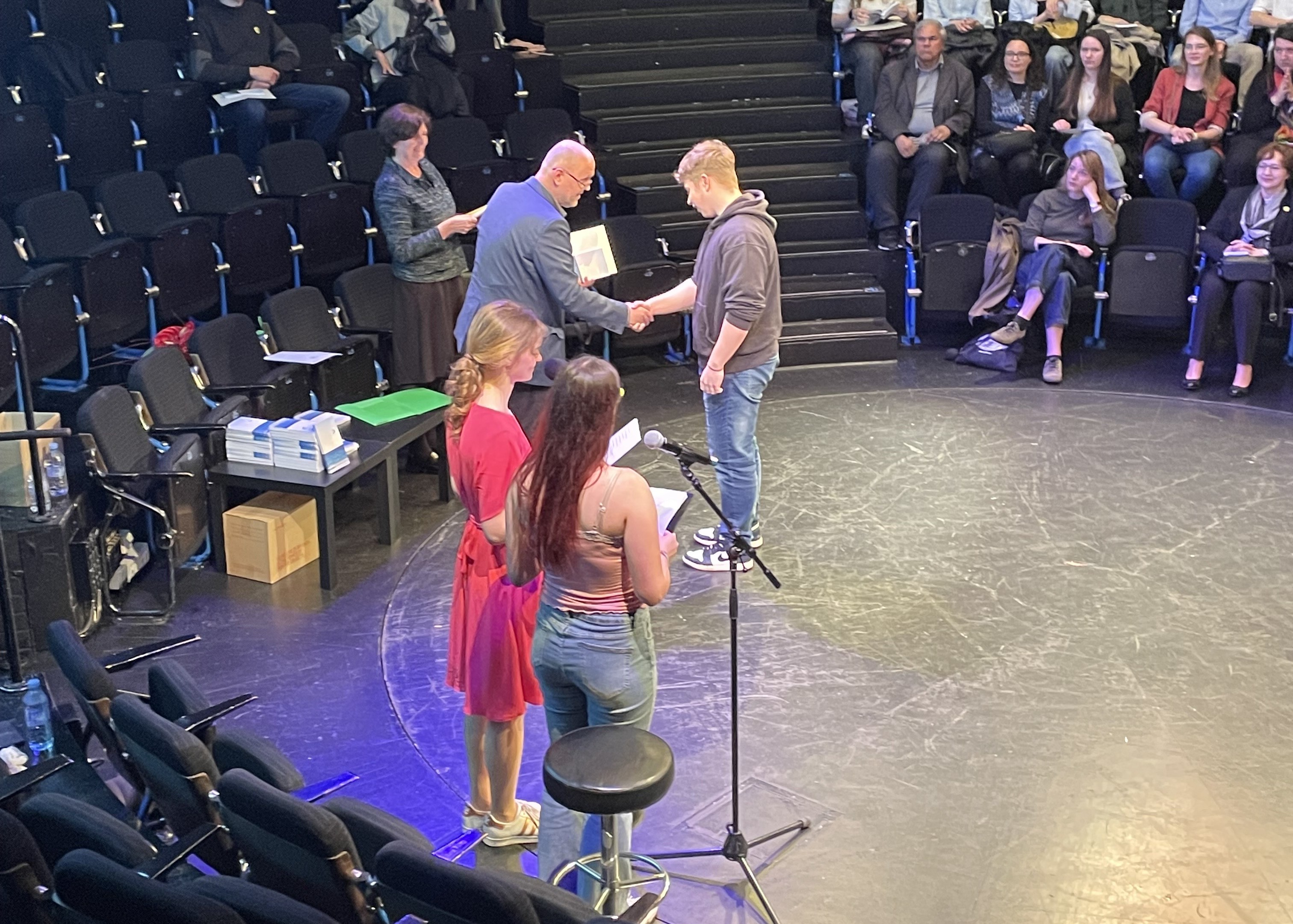 Nagrade za najboljši SREDNJEŠOLSKI HAIKU